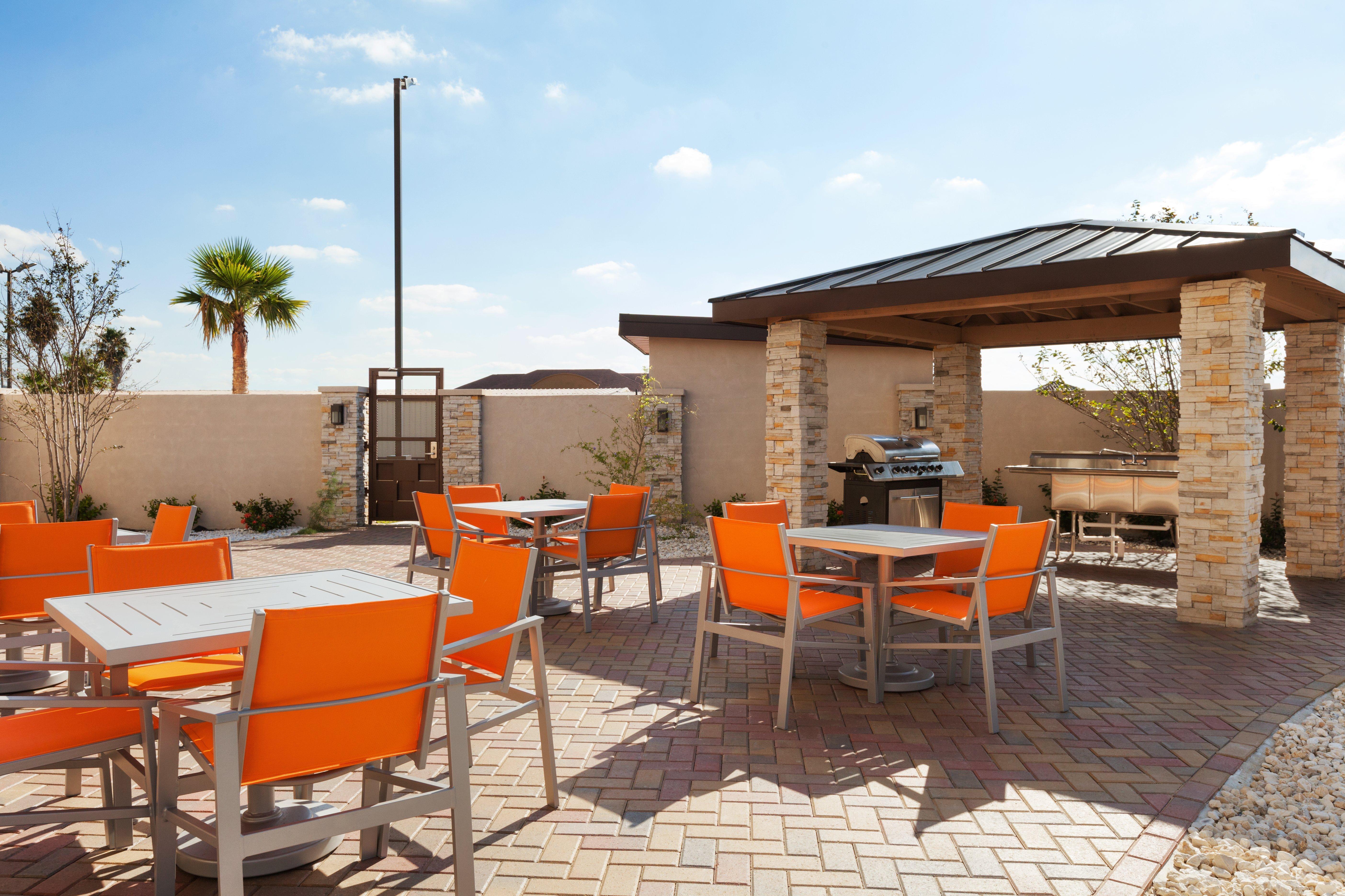 Holiday Inn Express & Suites Edinburg- Mcallen Area By Ihg Kültér fotó